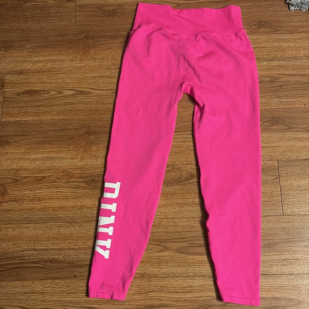 Hot pink leggings - Picture 3 of 3
